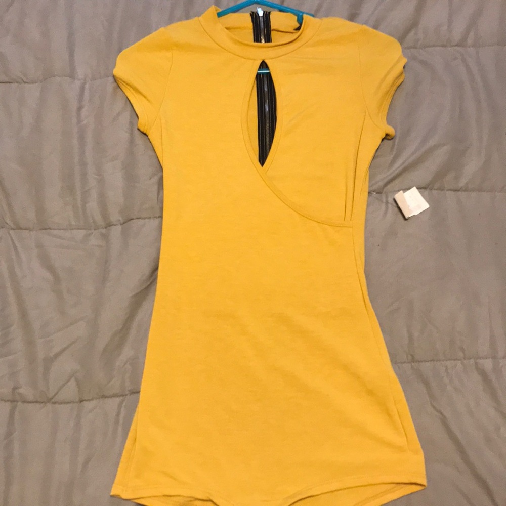 NWT Knowstyle keyhole romper/bodysuit